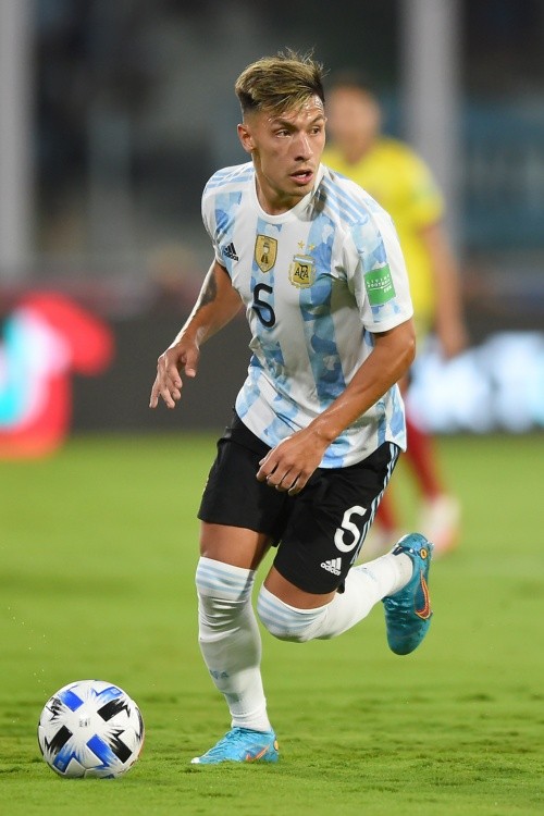 Lisandro Martínez, en los planes del Manchester United. (Foto: Getty Images)