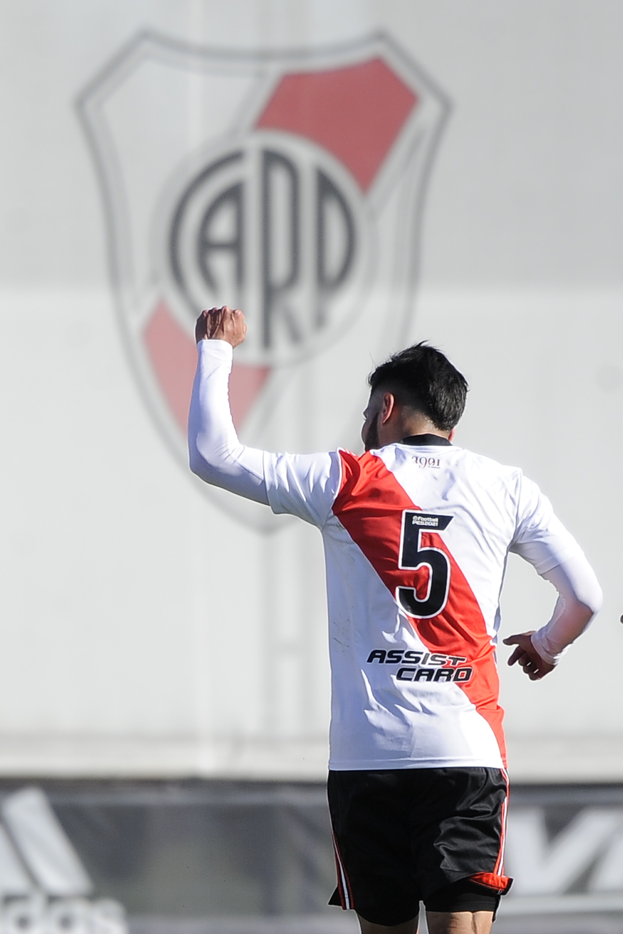 Twitter: @RiverPlate
