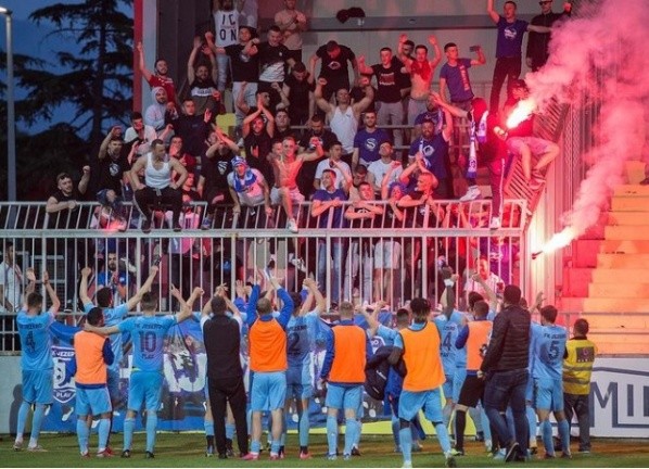 Instagram: @Rodrifaust