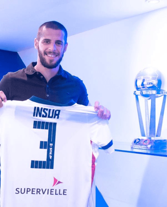 Insúa, otro ex-Boca en el Fortín. (Foto: Velez)