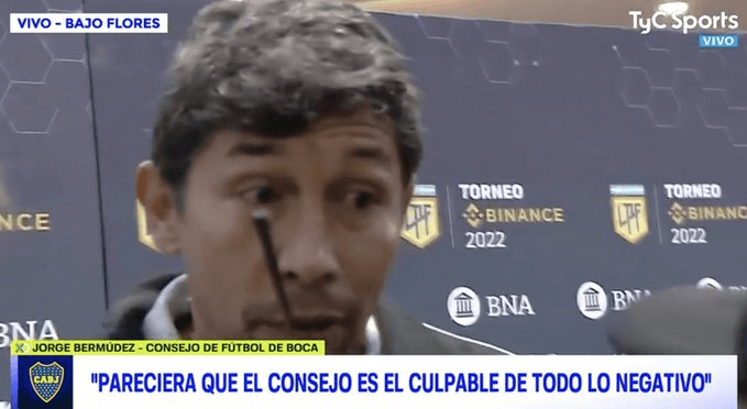 Bermúdez cruzó a Battaglia en nombre del Consejo.