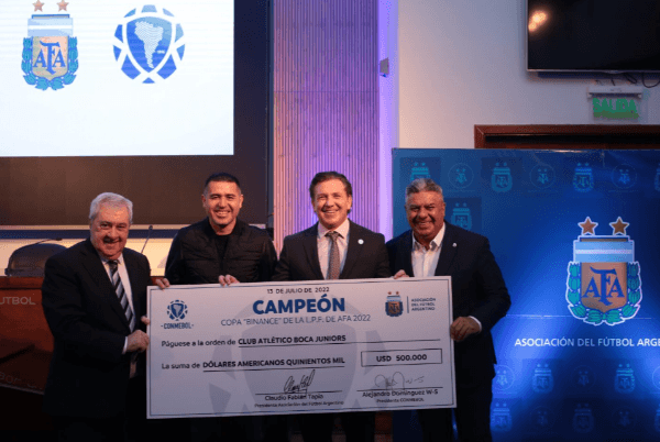 El premio millonario que Conmebol le entregó a Boca.