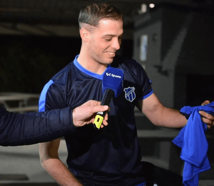 El estadio de Ezeiza FC llevará el nombre de Santiago Maratea.