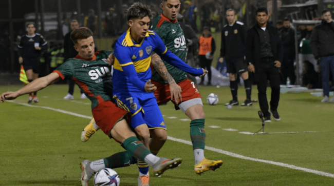 La dura patada a Zeballos. (Foto: Copa Argentina)