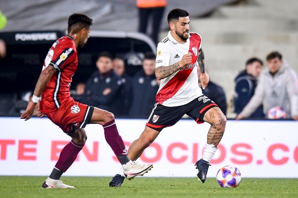 Davobe, el lateral que eligió Davobe porque lo dirigió en Argentinos.