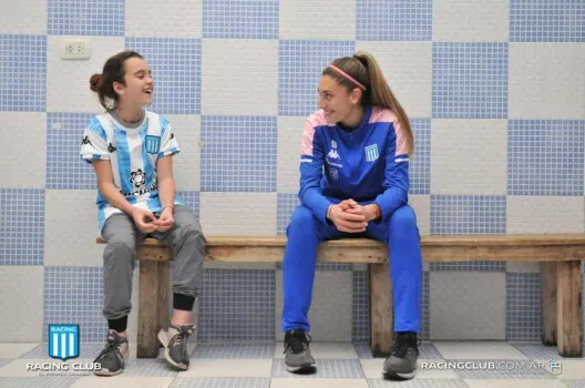 Rocío recibió a Emma Rodríguez, a quien no dejaban jugar en su club por ser nena.