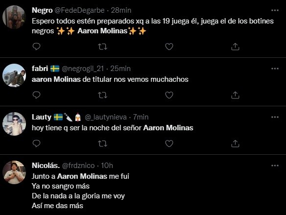 Los hinchas apoyan a Molinas.