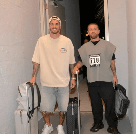 De Paul y Papu Gómez, dos de looks jugados.