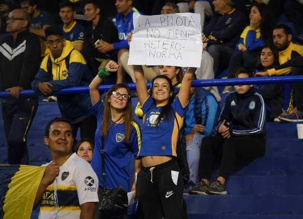 Furor total por el fútbol femenino.