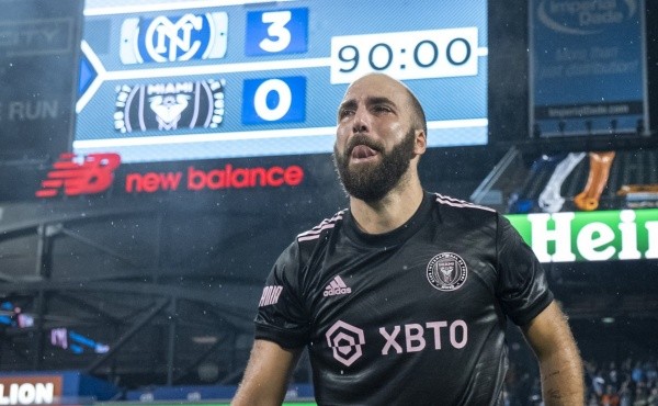 Twitter: @SoyCalcio_