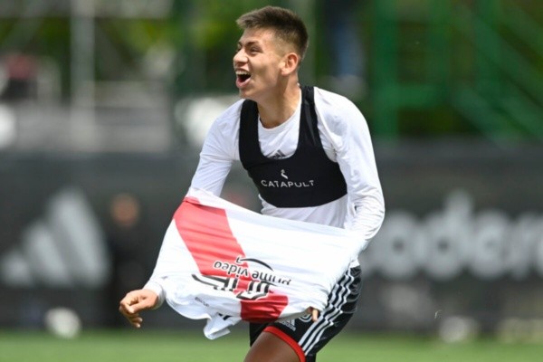 Twitter: @RiverPlate