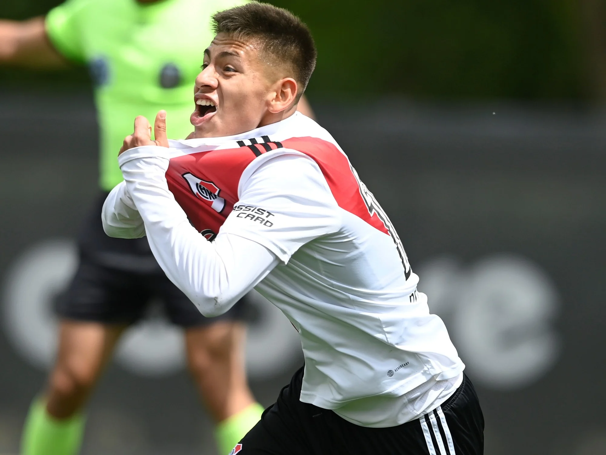 Twitter: @Riverplate