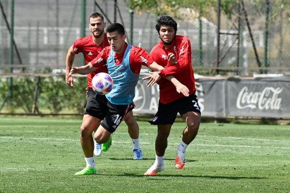 Twitter: @Riverplate