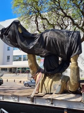 Twitter: @HernanCastillo