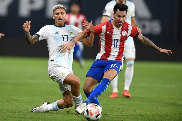 Nicolás Domínguez tiene 24 años.