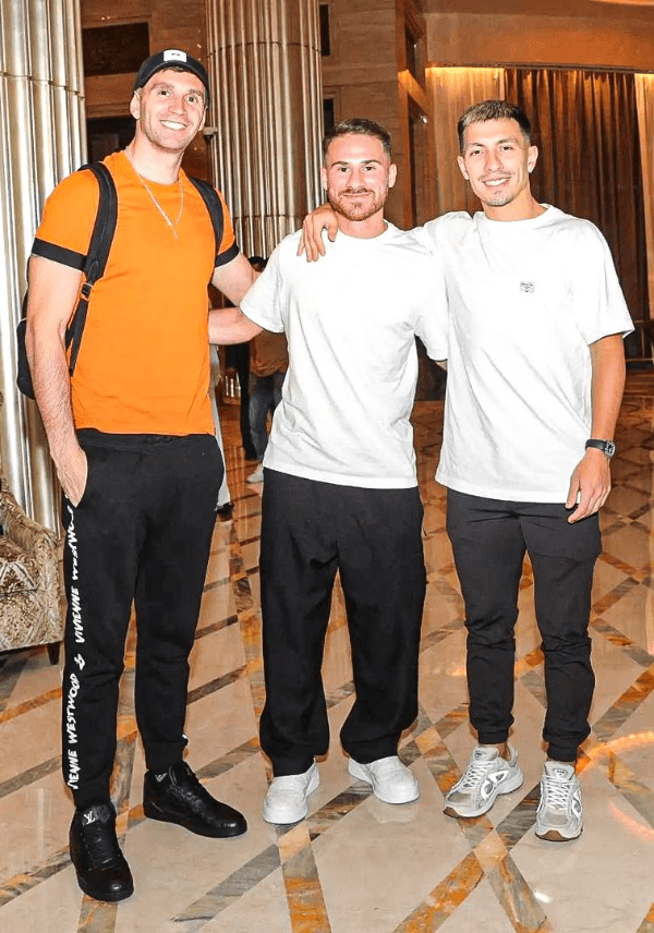 Los tres que faltaban ya están en Abu Dhabi (foto: Prensa AFA)
