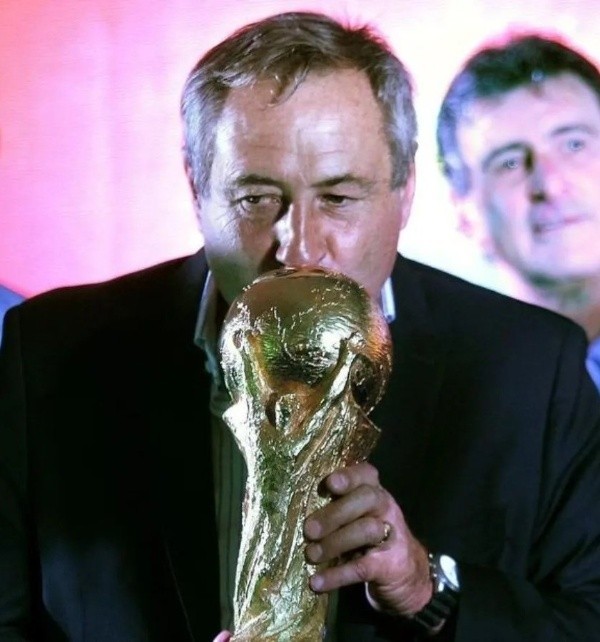 Twitter:@FerroOficial