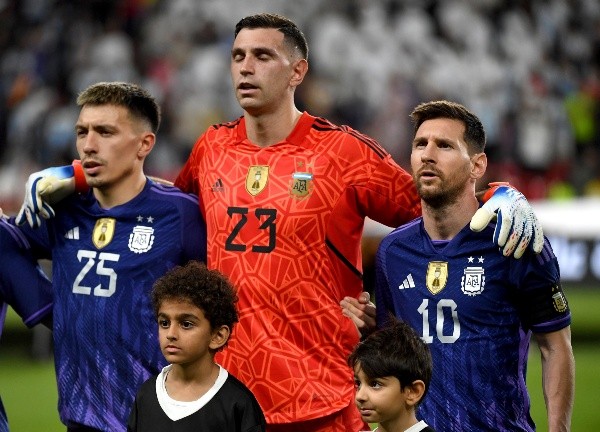 Dibu Martínez se convirtió en una de las figuras de la Selección Argentina (Foto: Getty Images)