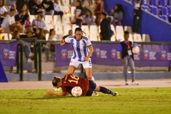 Cometti ante España. (PRENSA AFA)