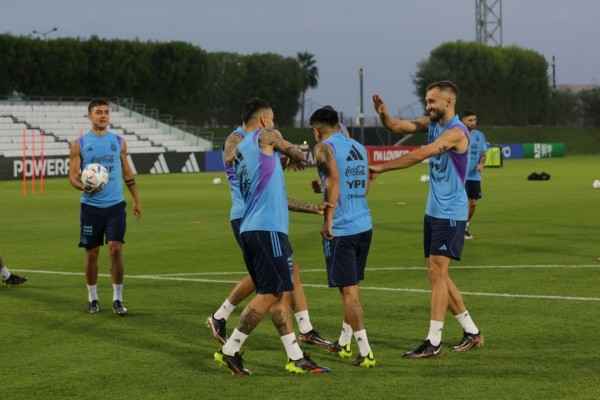 Escenas del entrenamiento post Polonia (Foto: Prensa AFA)