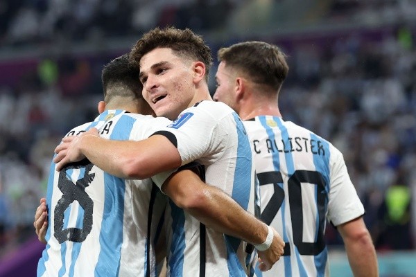 Huevo, Julián y Alexis, los tres que quedarían ratificados como titulares vs Países Bajos (foto: Getty)