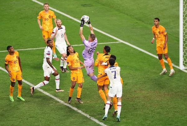 Noppert, arquero de Países Bajos.