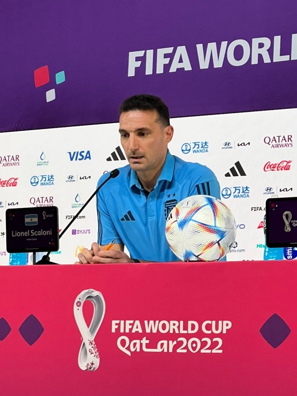 Twitter: @VeroBrunati