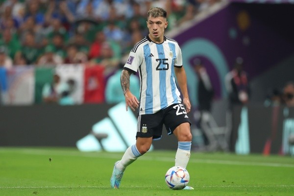 Lisandro Martínez podría ocupar el lugar de Paredes.