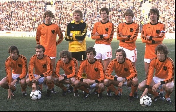 Holanda en la final del ’78.Jan Jongbloed, con ropa amarilla (foto: Getty)