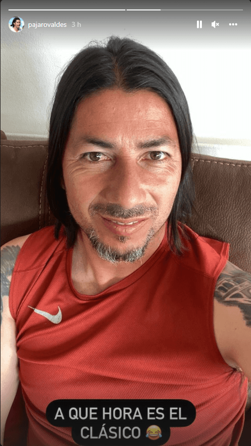 Jaime Valdés bromeando con el Superclásico.