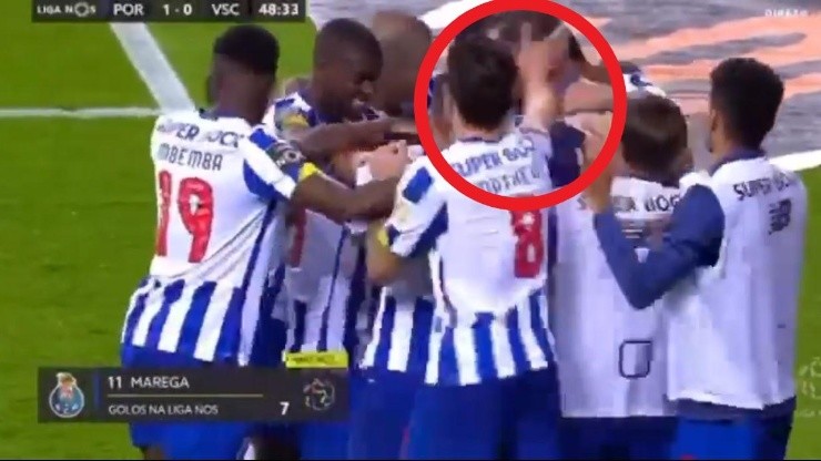 Pillaron a Mateus Uribe dándole un 'calvazo' a un compañero en el Porto