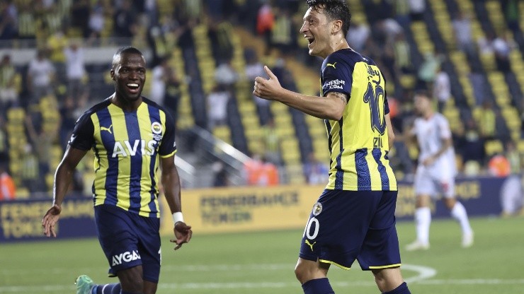 Fenerbahce vs Fraport TAV Antalyaspor - Turkish Super Lig