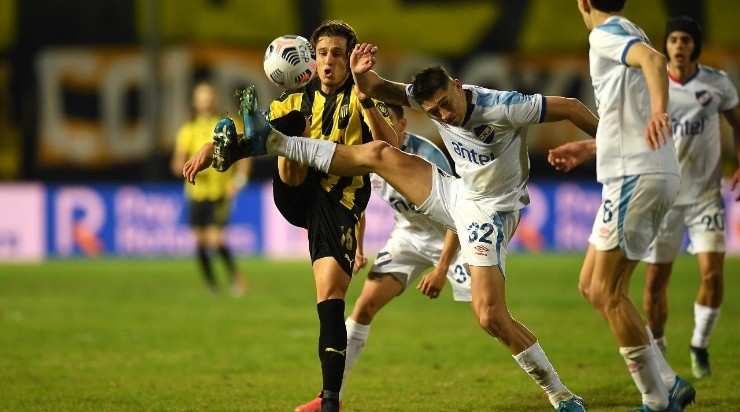 Nacional vs Peñarol (Photo by Pablo Porciuncula – Pool/Getty Images)