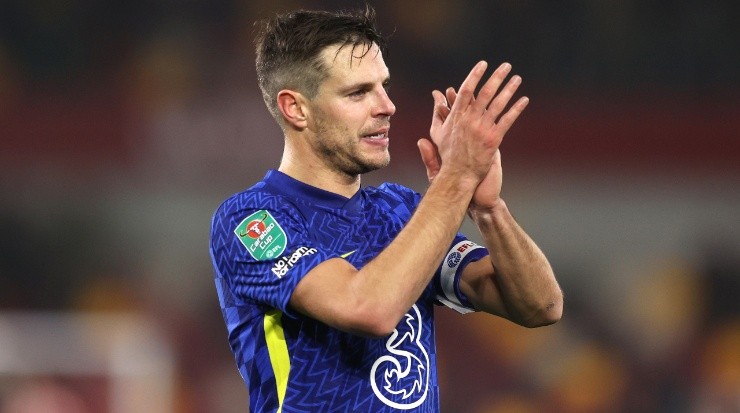 According to Gerard Romero, Cesar Azpilicueta has reached an agreement in principle with Barcelona. (Alex Pantling/Getty Images)