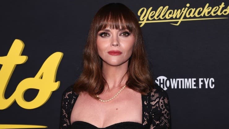 Christina Ricci la spectacol "jachete galbene" Eveniment FYC.