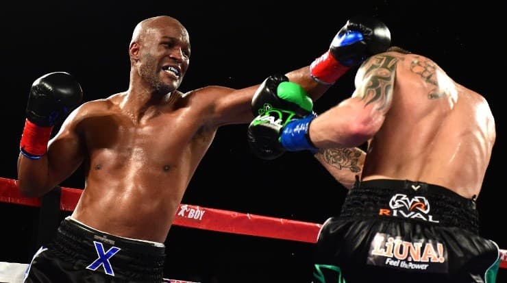 Bernard Hopkins punches Joe Smith Jr (Getty)