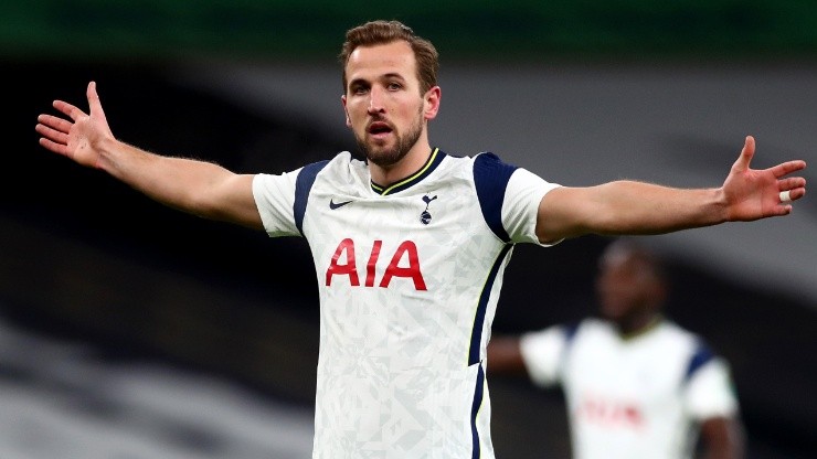 Harry Kane is reportedly close to joining Manchester City in a record-breaking move. (Getty)