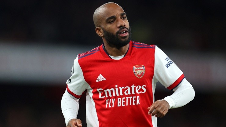 Alexandre Lacazette may not extend his deal with Arsenal, who see a Real Madrid striker as a possible replacement.
