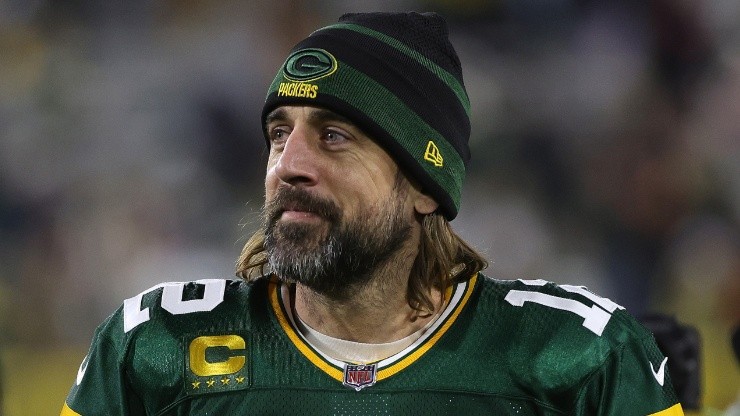 Aaron Rodgers during the Packers' win over the Browns in Week 16 of the 2021 NFL season.