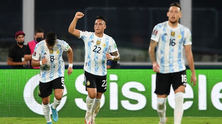 Lautaro Martinez celebrates his game-winning goal for Argentina against Colombia.
