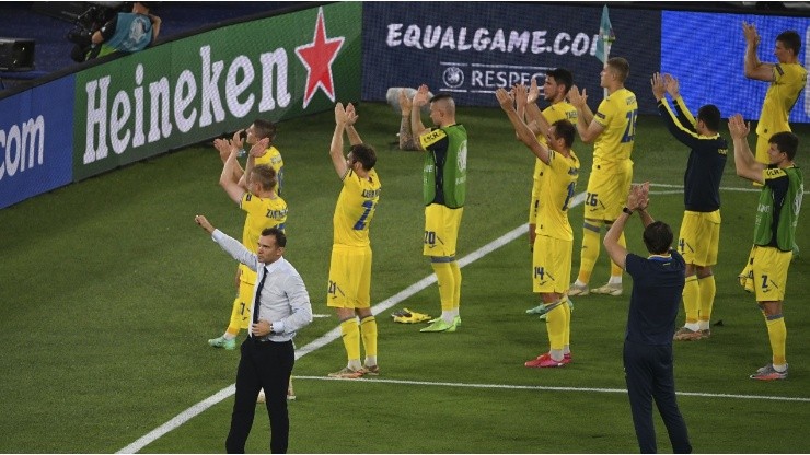 Ukraine players greet fans