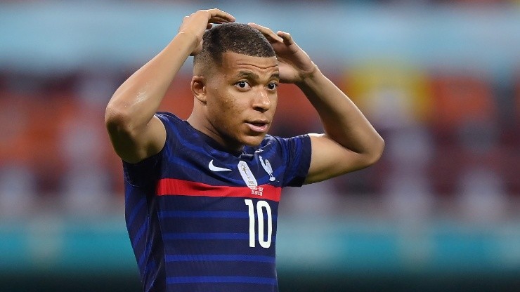 Kylian Mbappe will try to win his second FIFA World Cup in Qatar 2022.
