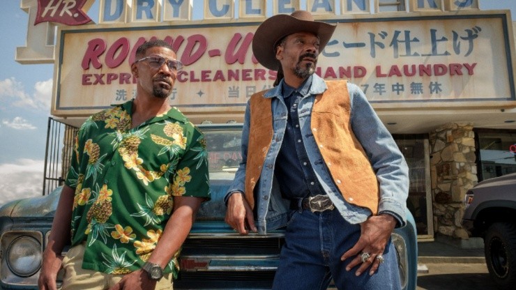 Snoop Dogg and Jamie Foxx in Day Shift.