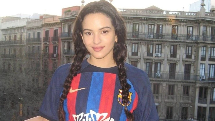 Rosalia with special edition of FC Barcelona's Motomami jersey