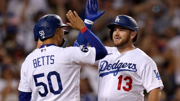 Mookie Betts and Max Muncy of the Los Angeles Dodgers