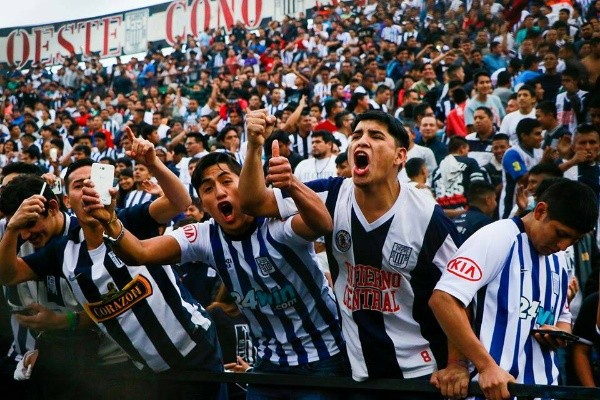 Hinchas Alianza Lima