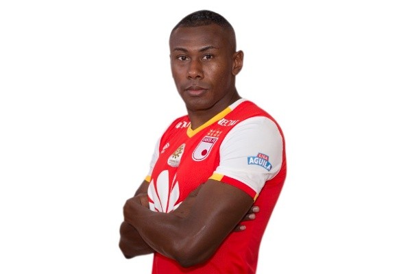 Aporte en ataque y defensa, el ‘Profe’ es un central completo (Foto: Santa Fe Oficial)