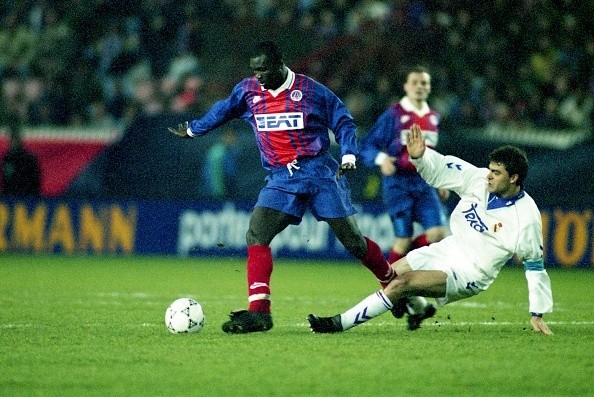 George Weah deja en el camino a Sanchis