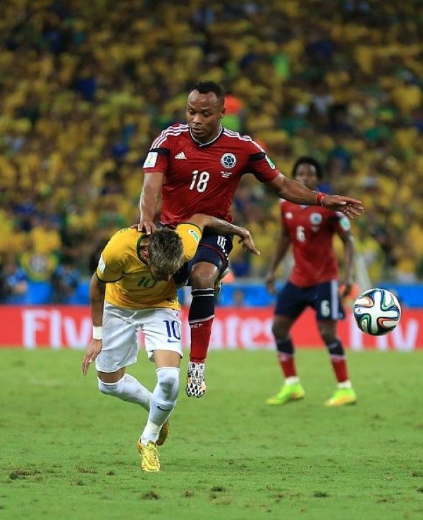 El colombiano fue muy fuerte con el astro brasileño (FOTO: Getty)