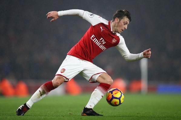 Özil